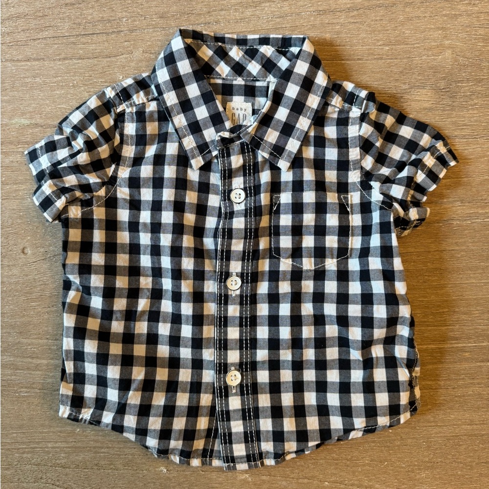 Baby GAP gingham button-up shirt- Black and White